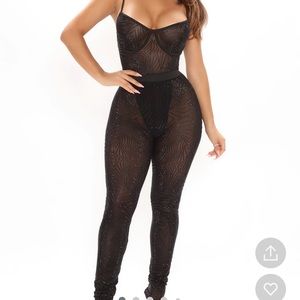 BADDIES ONLY FASHION NOVA RHINESTONE SET (BRAND NEW)